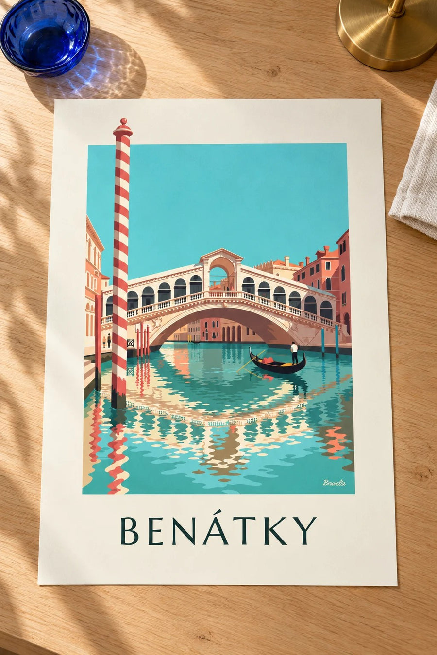 Plakát most Rialto a gondola na Canal Grande v Benátkách: položený na stole