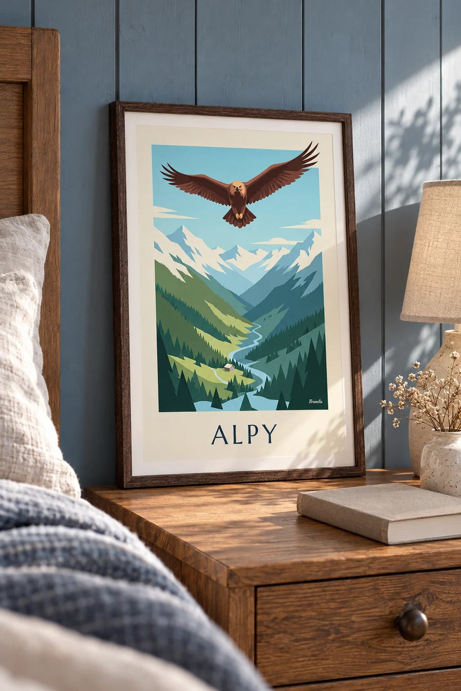 Plakát orel skalní nad alpským údolím: malý formát A4 v rámu