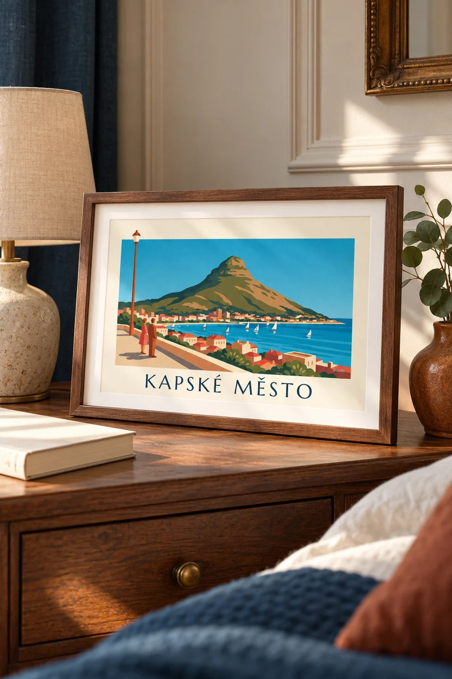 Plakát Kapské Město, Lion's Head a zátoka s plachetnicemi z promenády: malý formát A4 v rámu