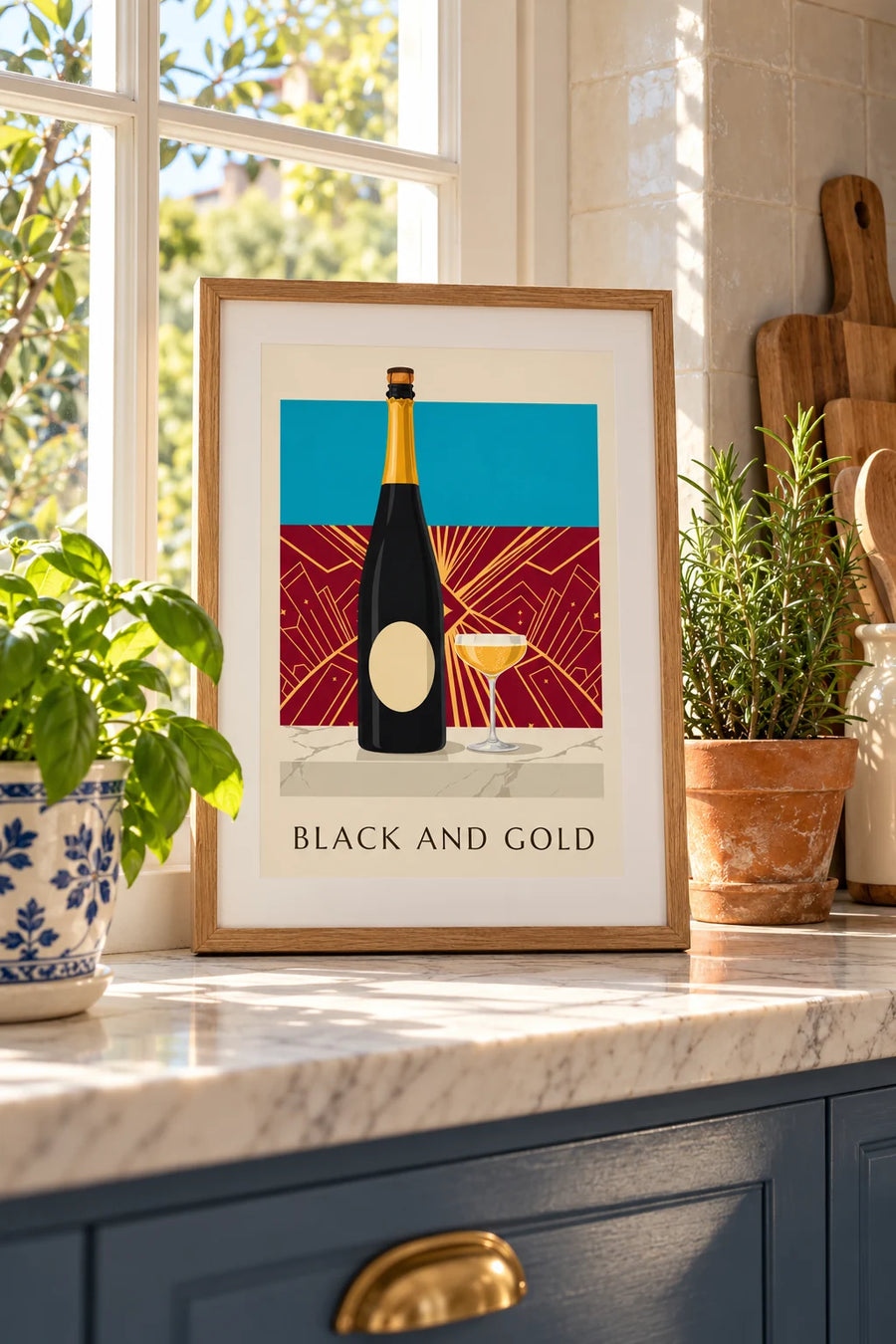 Plakát láhve šampaňského brut v černé a zlaté, malý formát A4 v rámu