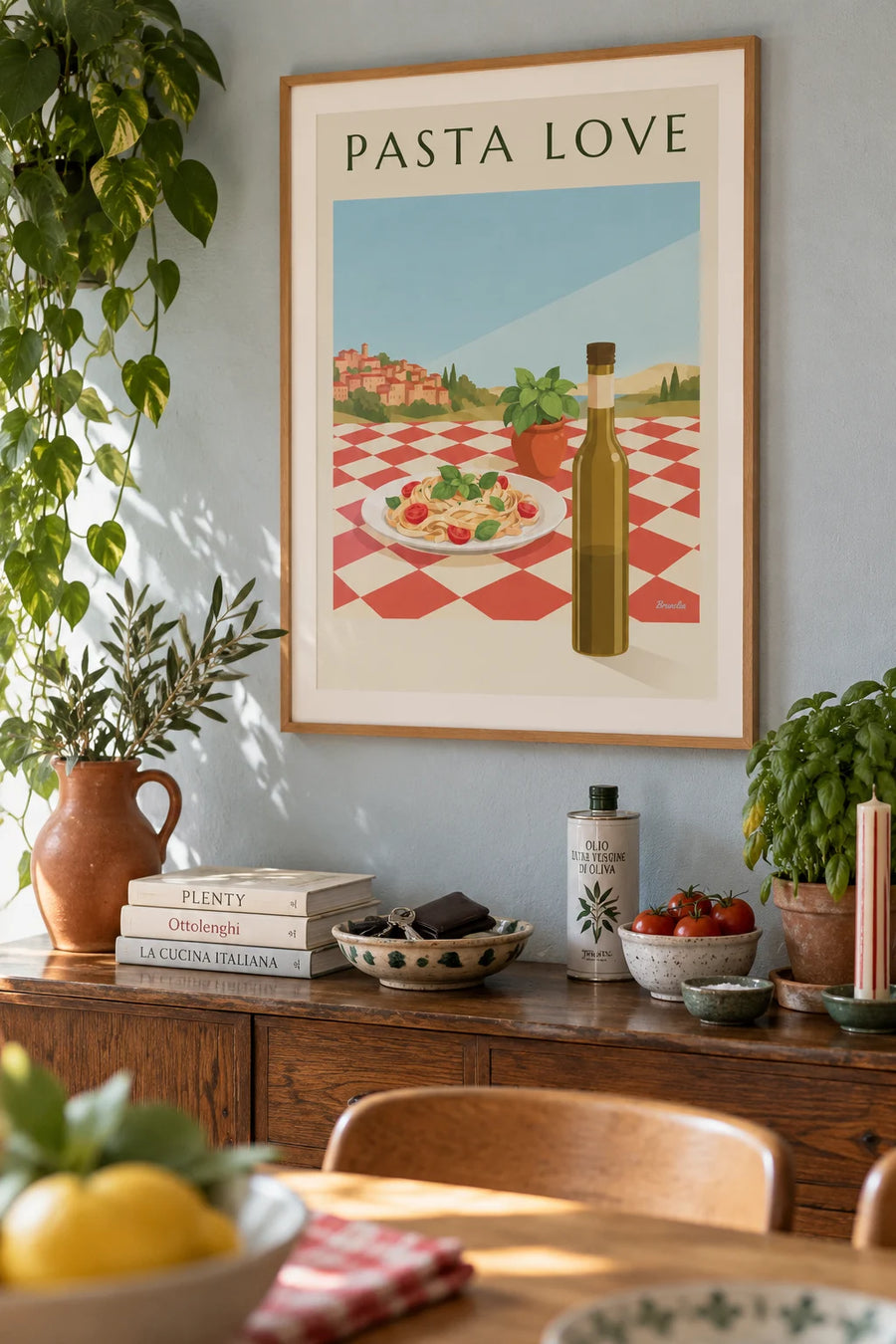Affiche assiette de pâtes fraîches au basilic et tomates : encadrée au mur