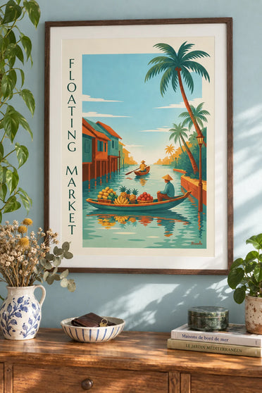 Affiche marché flottant tropical et bateaux chargés de fruits : encadrée au mur