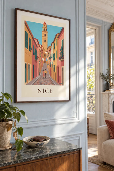 Affiche ruelle colorée du Vieux-Nice et clocher de Sainte-Réparate : encadrée au mur